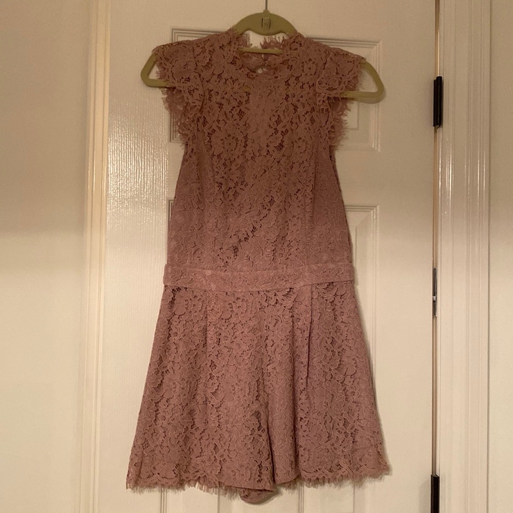 Lace dusty pink romper